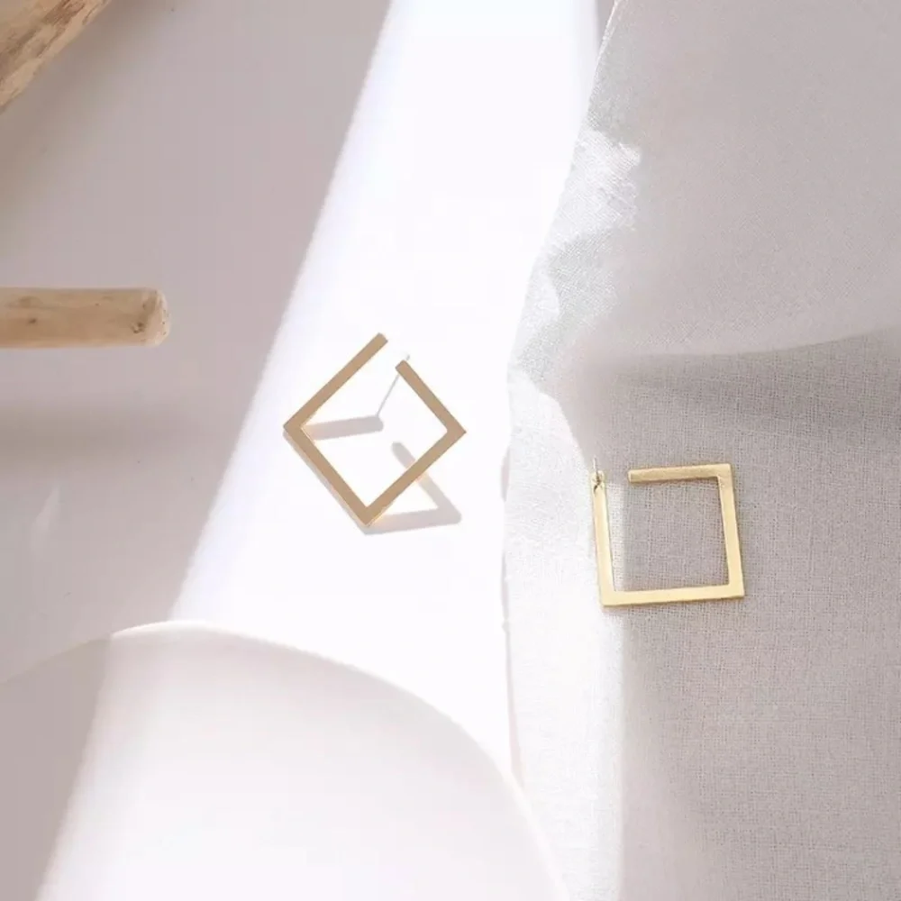 “Inclined” Square Geometric Retro Unique Minimalist Simple Stud Earrings - Picture 6 of 11